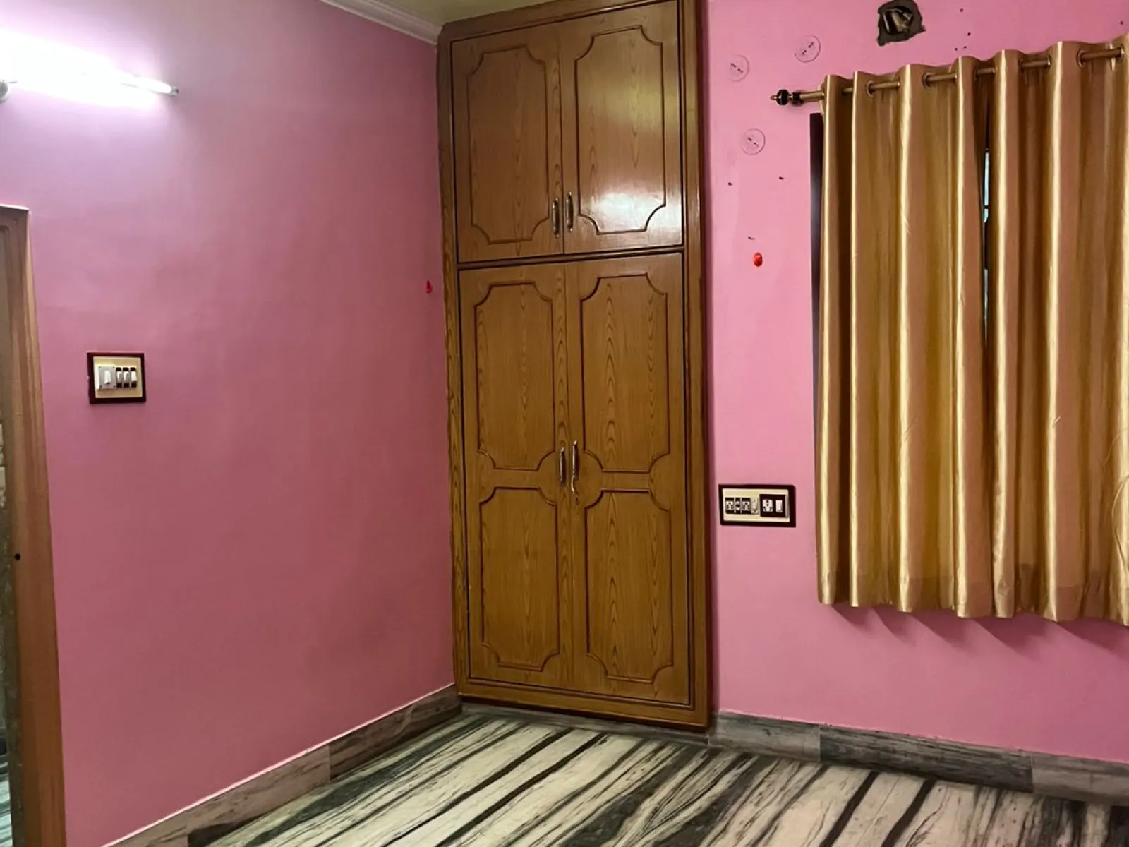 Live property